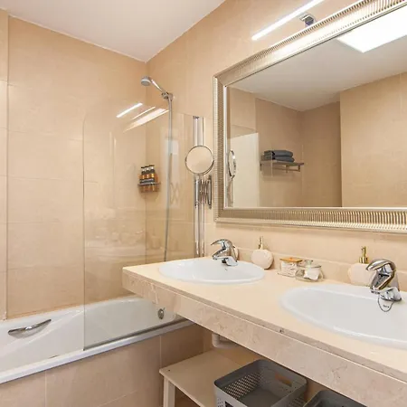 Holiday home Luxury Townhouse With Panoramic Sea View