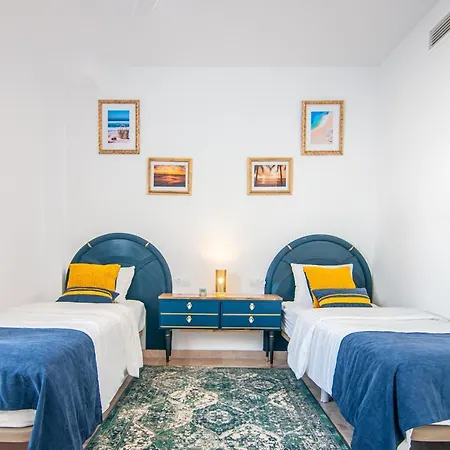 Luxury Townhouse With Panoramic Sea View Holiday home *